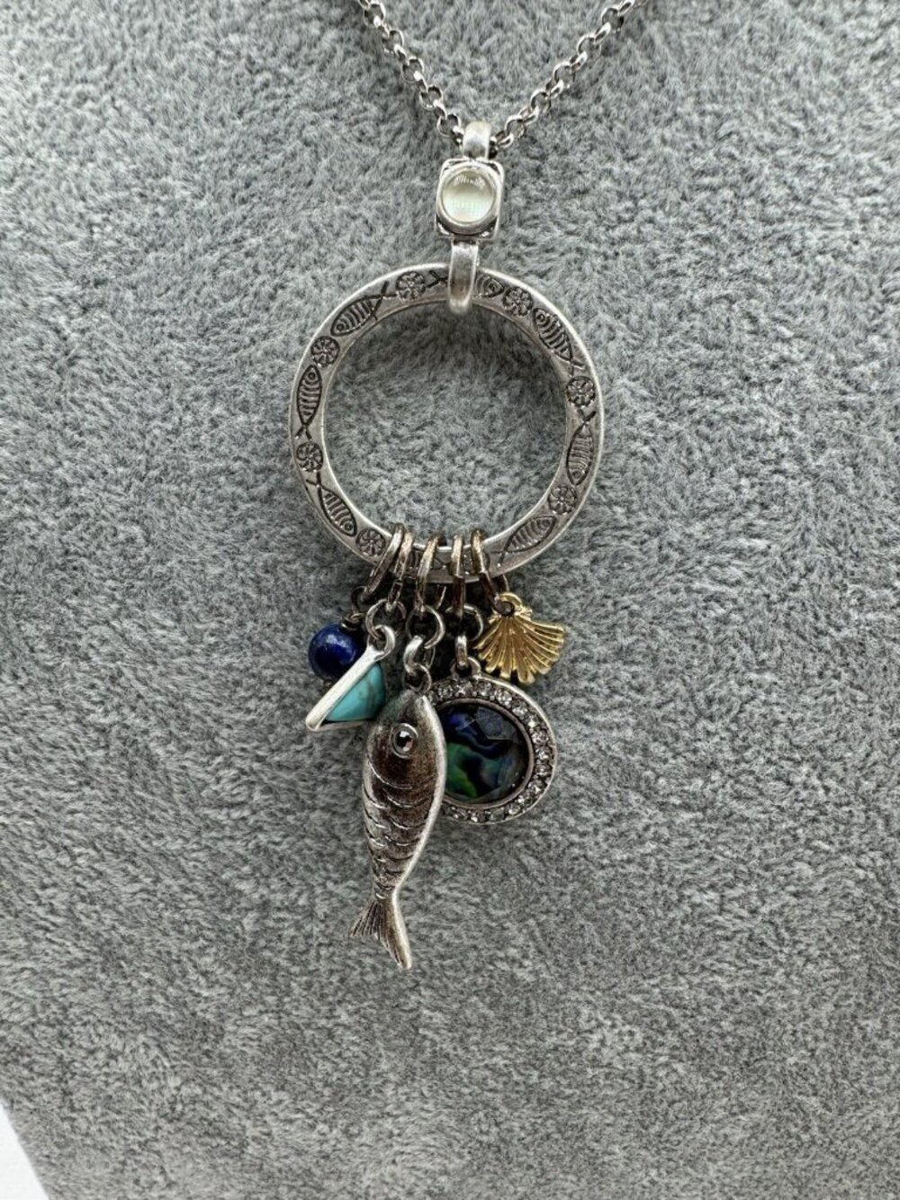 Lucky Brand Silver Tone Charm Necklace Fish Shell Abalone Boho Look Pendant - Picture 11 of 14
